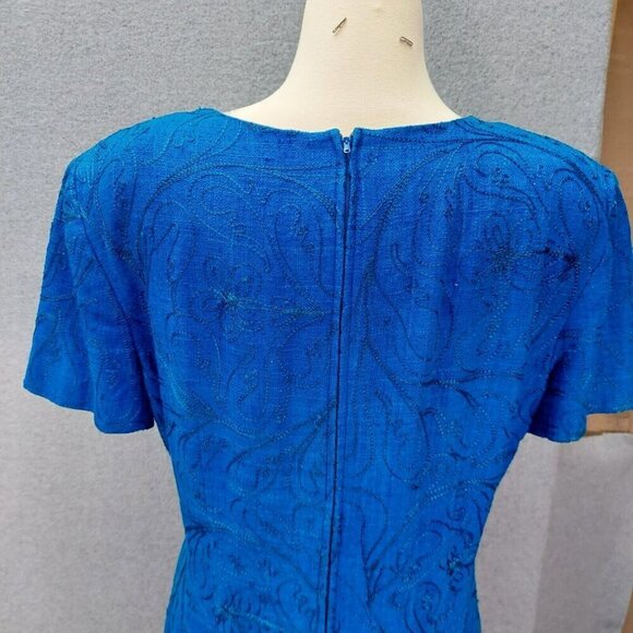 VTG Maggy London Blue Embroidered Flowers Dress, Cap Sleeves, Size 14 Vintage - Picture 4 of 9